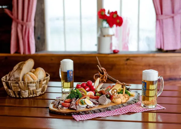 Bayrischer Loewe מלון