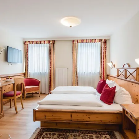 Bayrischer Löwe Hotel 3*