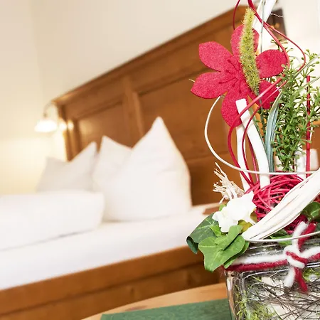 Bayrischer Loewe Szálloda 3*