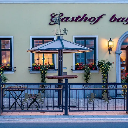 Bayrischer Loewe Szálloda